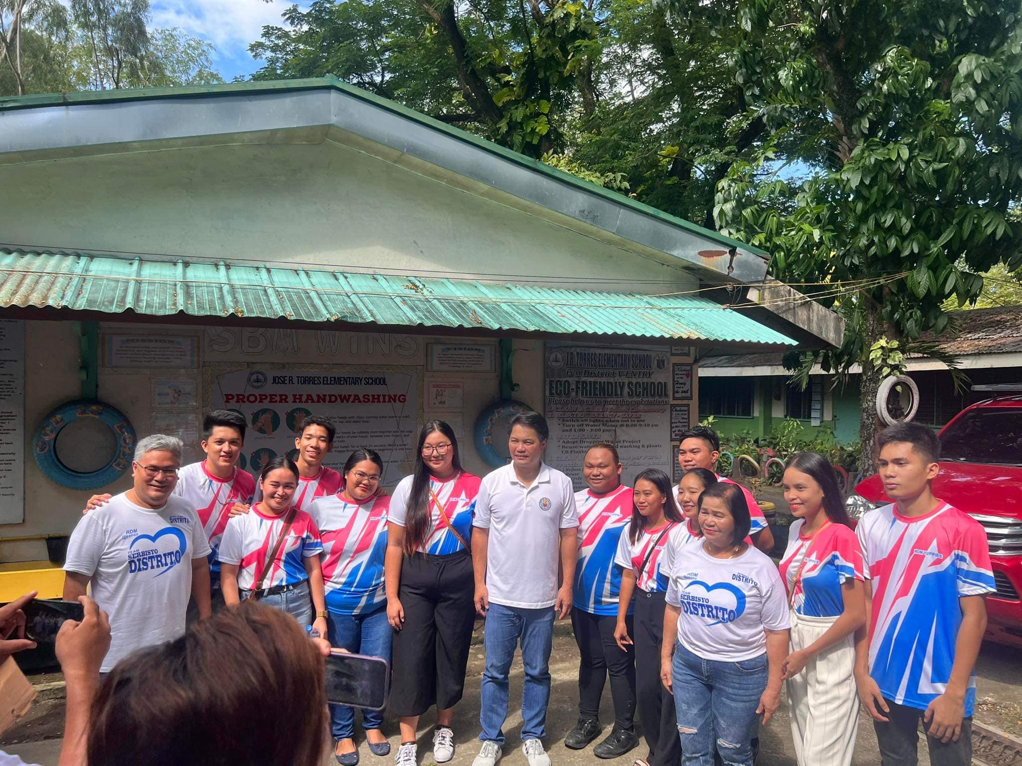 Mayor Albee Benitez and Councilor Simple Distrito with the official RDM-YUPPIES led by Chairman MISAKI BAYLON – Atty. Caesar Distrito